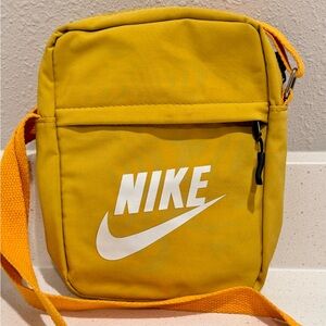 Nike Crossbody Sport Bag